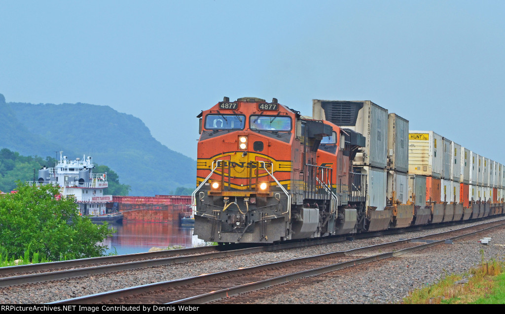 BNSF 4877, BNSF's   St.Croix  Sub.